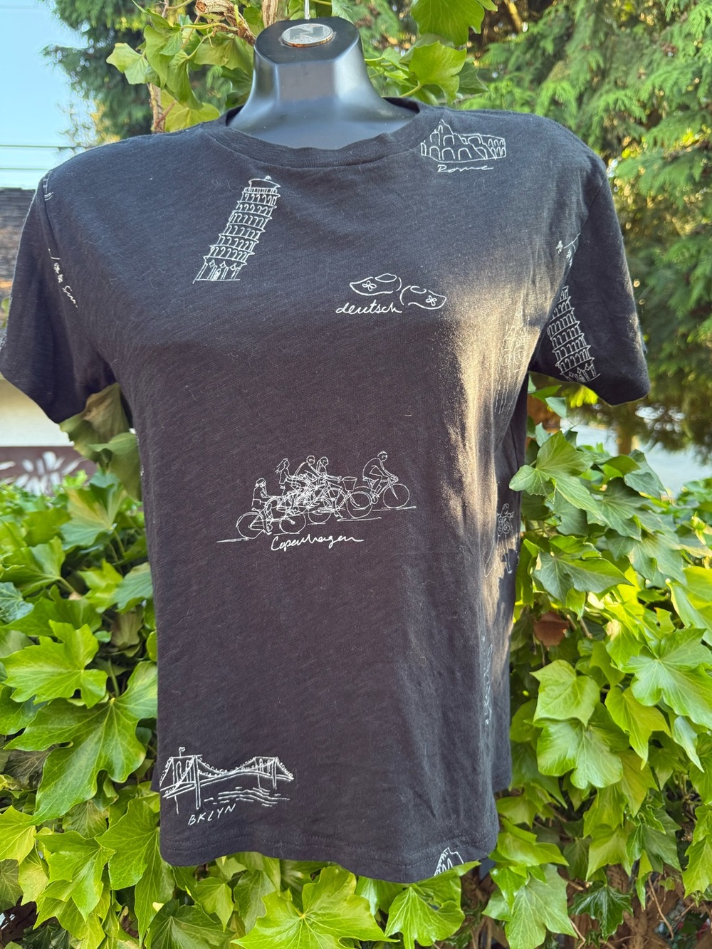 JCREW destination Tshirt cotton EUC